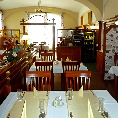 Havel מלון ריכנוב נאד קנז'נו